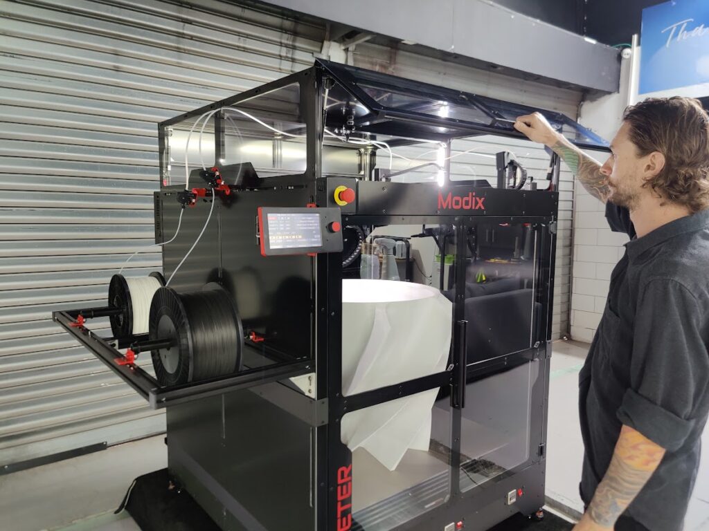 Modix BIG METER V4 3D Printer